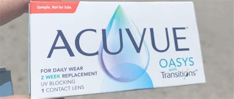 Acuvue Oasys with Transitions Review [2019] | Eye Health HQ