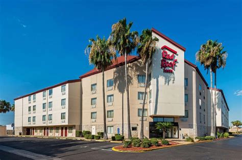 Red Roof Inn Laredo in Laredo (TX) - Room Deals, Photos & Reviews