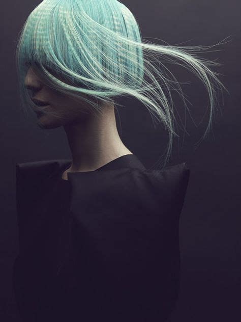 Animalistic? It kind of looks like a jellyfish | Short hair color, Hair inspiration, Hair art