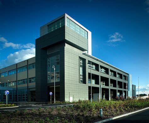 oxford churchill hospital exterior main entrance | Andy Spain Photography