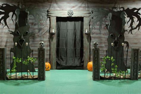 How to Make Your Home Look Like a Haunted on This Halloween