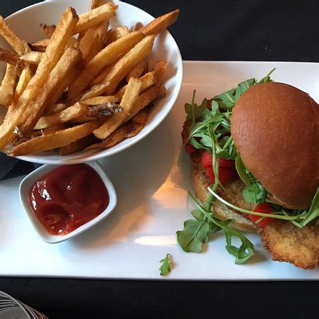 DOWNTOWN BISTRO & GRILL, Burlington - 441 Elizabeth St - Menu, Prices, Restaurant Reviews ...