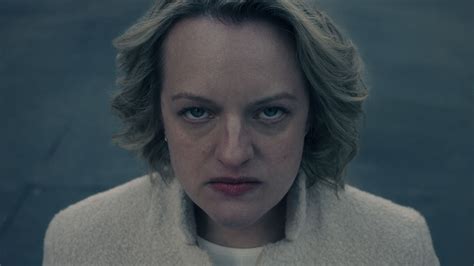 Why Elisabeth Moss Ended Season 5 Of Handmaid's Tale With That Strange Look