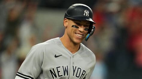 New York Yankees Star Aaron Judge Hits Home Run No. 62 And Breaks ...