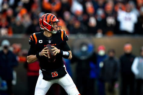 Cincinnati Bengals Quarterback Joe Burrow Steadily Improving NFL Arm ...