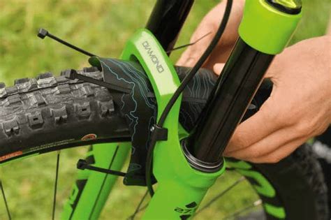 How to Install Mudguards on a Mountain Bike - Easy Tricks