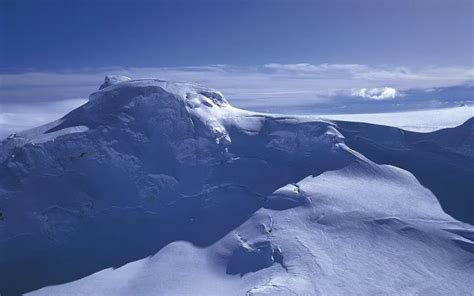 What is a Stratovolcano? | Volcano Glossary | Perlan