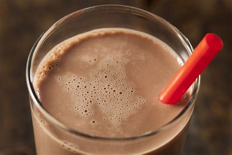 CapoVelo.com - Can Simple Chocolate Milk Surpass Most Fancy Sports Recovery Drinks?