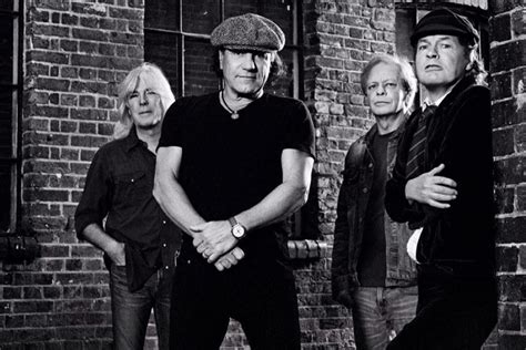 AC/DC Posts New Group Photo - Without Phil Rudd