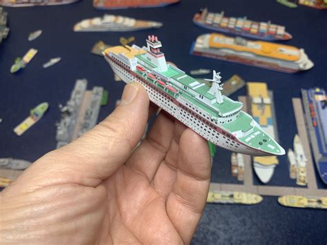 1/1250 Cruise ship ASTOR Paper Model - EcardModels