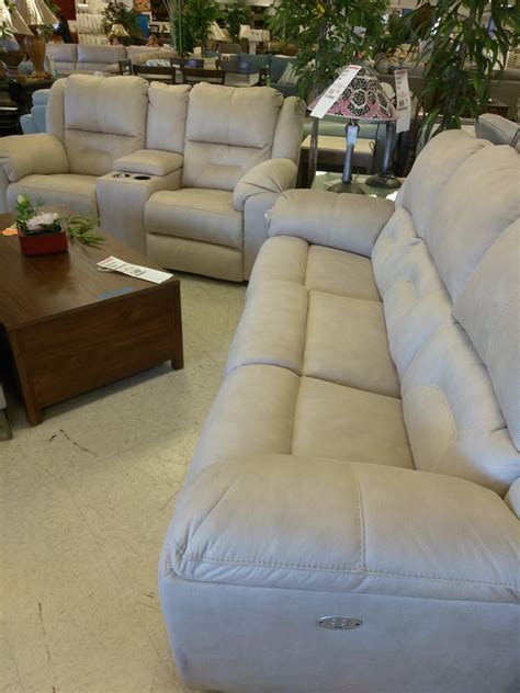 Rooms To Go Outlet Furniture Store Hialeah | online information