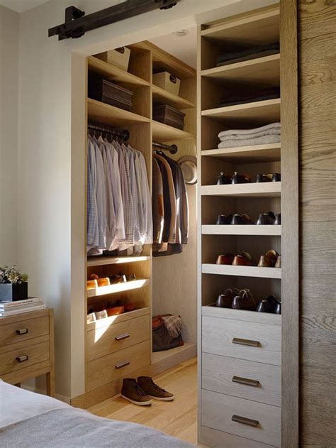 25 Cool Walk In Closet Ideas for Men – Design Swan