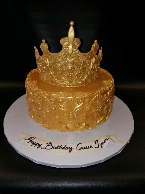 Gold Crown Cake B0848 – Circo's Pastry Shop