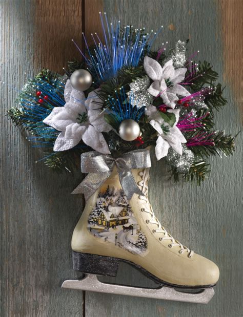 Victorian Holiday Winter Ice Skate Door Decor | Christmas