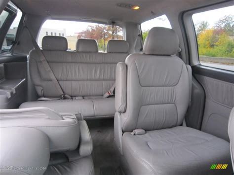 2003 Honda odyssey interior dimensions