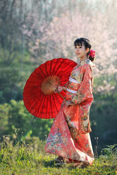 Free Images : outdoor, person, people, woman, street, rain, flower, cute, spring, chinese, red ...