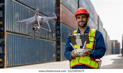 67 Warehouse Workers Drone Manufacturing Images, Stock Photos & Vectors | Shutterstock