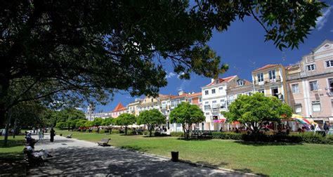 Nice and quiet living in a Belém garden. | Belem, Lisbon, Portugal