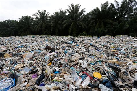 Swamped with plastic waste: Malaysia struggles as global scrap piles up, Malaysia News - AsiaOne