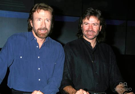 Chuck Norris 2024: Wife, net worth, tattoos, smoking & body facts - Taddlr