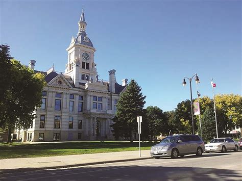 Marshall County Courthouse | Marshalltown, Iowa | Travel Iowa