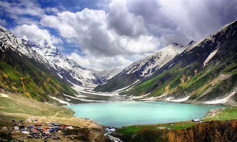 Top 10 Most Beautiful Lakes in Pakistan - Explore With Nouman