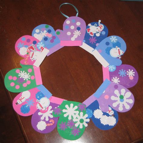 Make a Foam Winter Mitten Wreath By: Stephanie - Louisville Family Fun