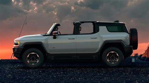 GMC Hummer EV Unveiled With Over 483 KM Driving Range