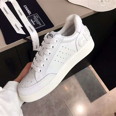 Chanel Women Sneakers Calfskin White - LULUX