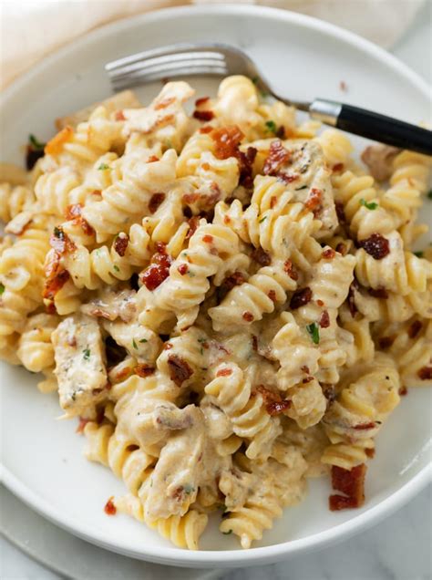 Chicken Bacon Ranch Pasta - The Cozy Cook