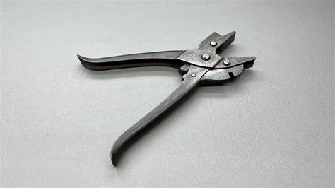 W Schollhorn Bernard Patent 9" Pliers - Tool Exchange