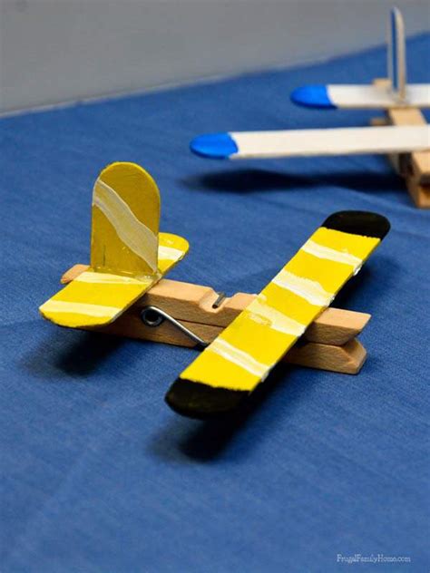 Kid's Craft, Clothespin Airplanes