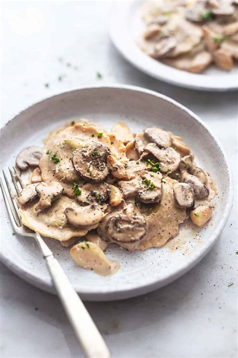 Ravioli with Mushroom Cream Sauce | Creme De La Crumb