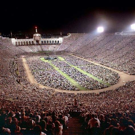 Billy Graham Crusade. Largest Crowd ever in L A Coloseum. | Billy graham, Pastor billy graham ...