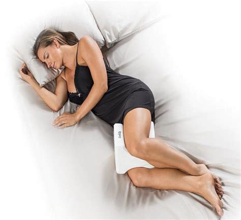 The Benefits of Using a Knee Pillow – IPS News