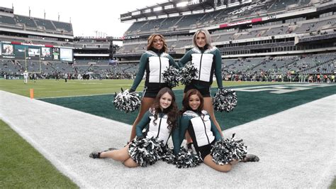 Eagles Cheerleaders on Gameday: Cardinals