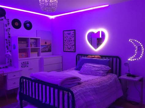 💿 aesthetic room #2 💿 | Neon bedroom, Room ideas bedroom, Room design ...