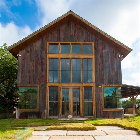 barn home Modern Barn, Modern Farmhouse, Barndominium Floor Plans, Converted Barn, Casa Exterior ...