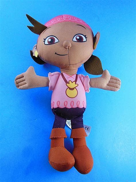 DISNEY JAKE and the Neverland Pirates TALKING IZZY DOLL 11" WORKS GREAT - TV & Movie Character Toys