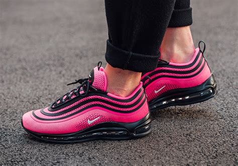 Nike Air Max 97 Ultra '17 Racer Pink 917999-001 | SneakerNews.com