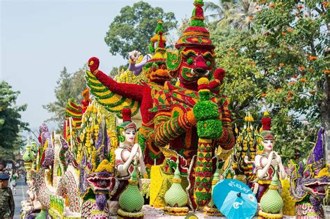 Chiang Mai Flower Festival - 2019 Dates & Location of Parade, Thailand