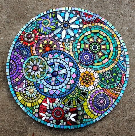 1189 best images about Glass Mosaic on Pinterest | Mosaics, Mosaic wall ...