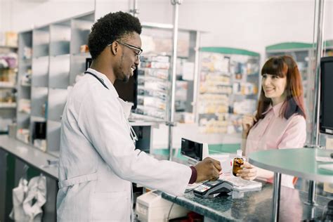 6 Skills You Need to Succeed as a Pharmacy Assistant - International Career Institute Australia