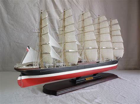 Preussen Sailing Ship -- Plastic Model Sailing Ship Kit -- 1/150 Scale -- #80894 pictures by ...