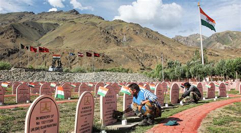 Kargil Vijay Diwas: President drops Kargil visit over bad weather, to ...