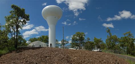 Bom Radar / TC Larry - 512 km Townsville - Mt Stuart Radar Loop ...