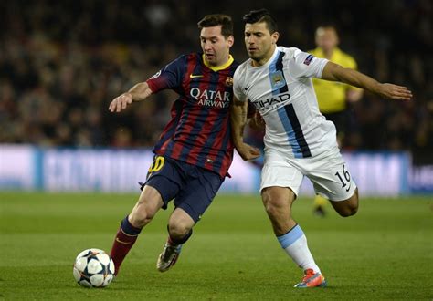 Aguero: "I'll try to convince Messi signing for Manchester City"