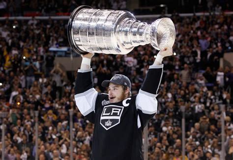 LA Kings with the Cup (Photos: NHL/Getty Images) | Stanley cup, Los ...