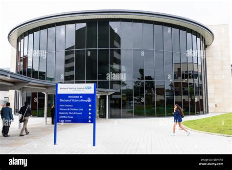 Main entrance of Blackpool Victoria Hospital in Blackpool, Lancashire ...