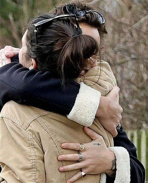 I need this beautiful hug from Harry and I wish someday I’ll do it too ...